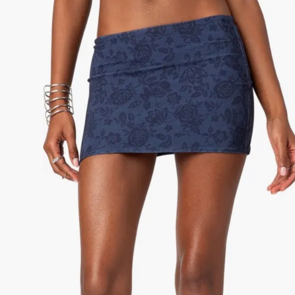 NWT Edikted Amal Floral Miniskirt S